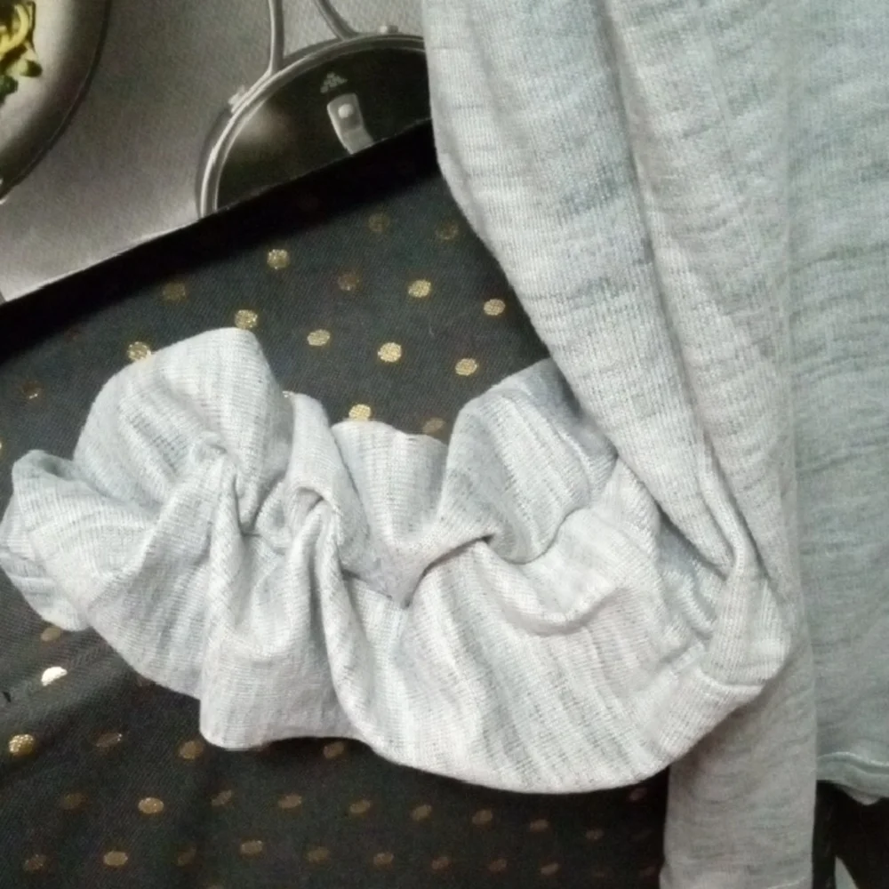 Muk Luks Gray Sweatshirt - Picture 2 of 3